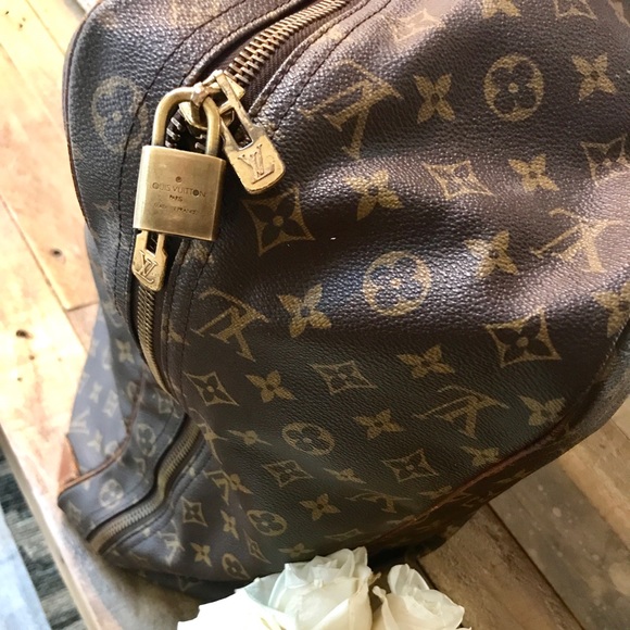 Louis Vuitton, Sirius 55 - Picture 2 of 8